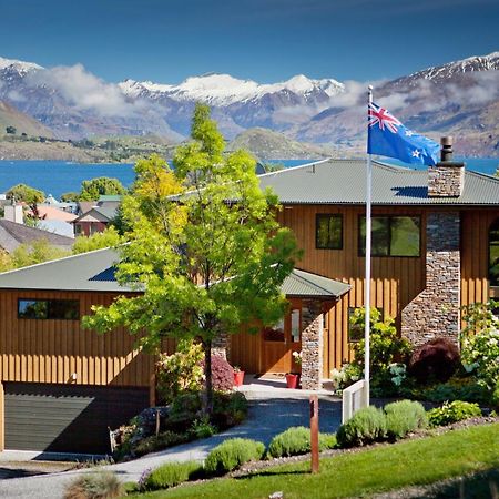 Wanaka Springs Lodge ภายนอก รูปภาพ