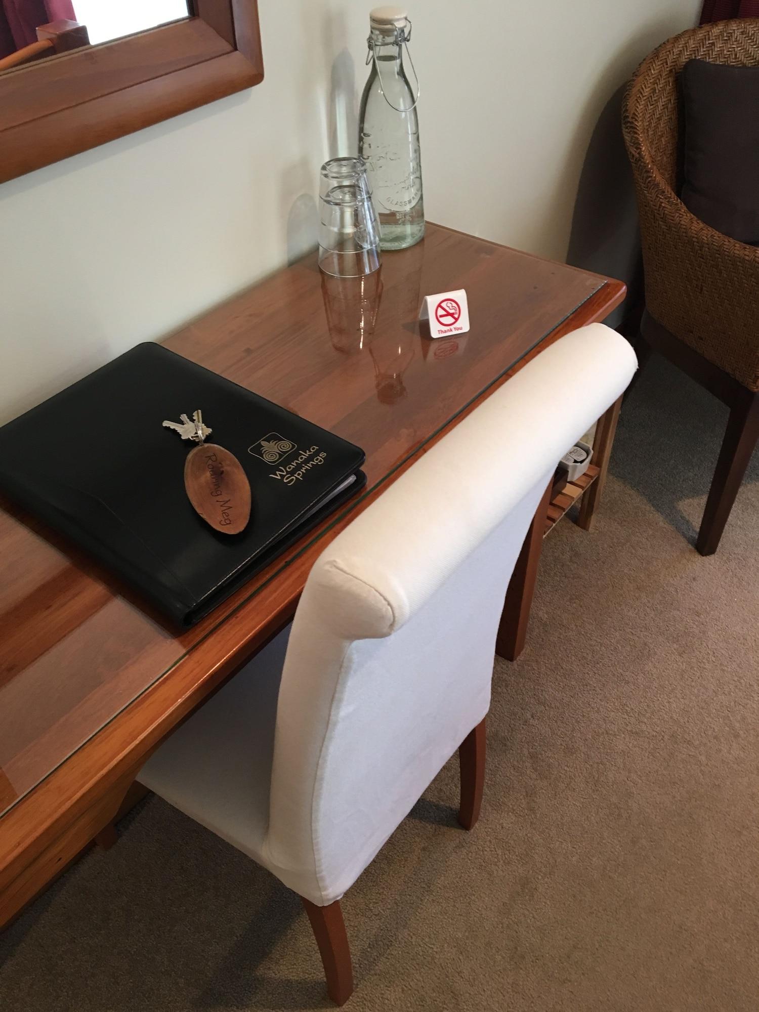 Wanaka Springs Lodge ภายนอก รูปภาพ