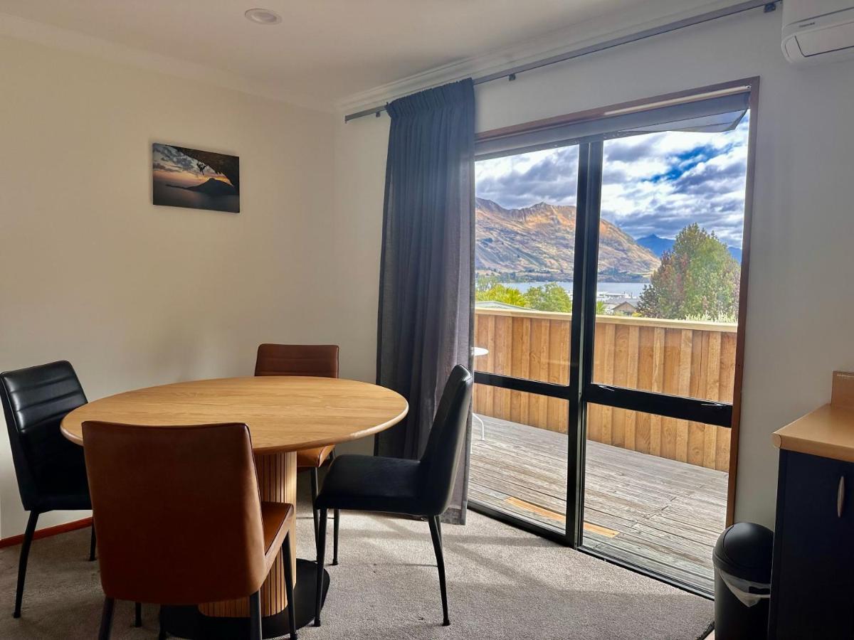 Wanaka Springs Lodge ภายนอก รูปภาพ