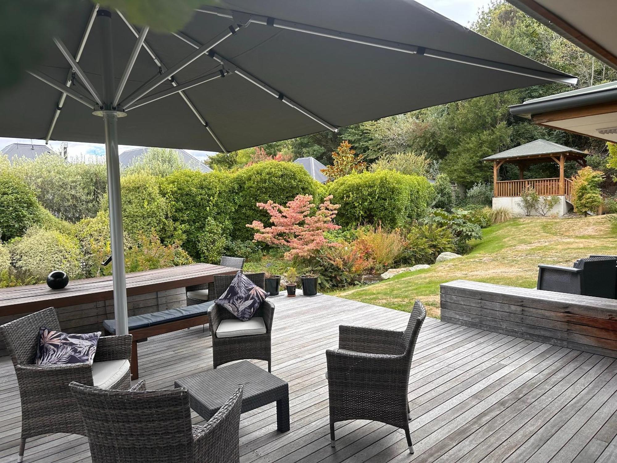Wanaka Springs Lodge ภายนอก รูปภาพ
