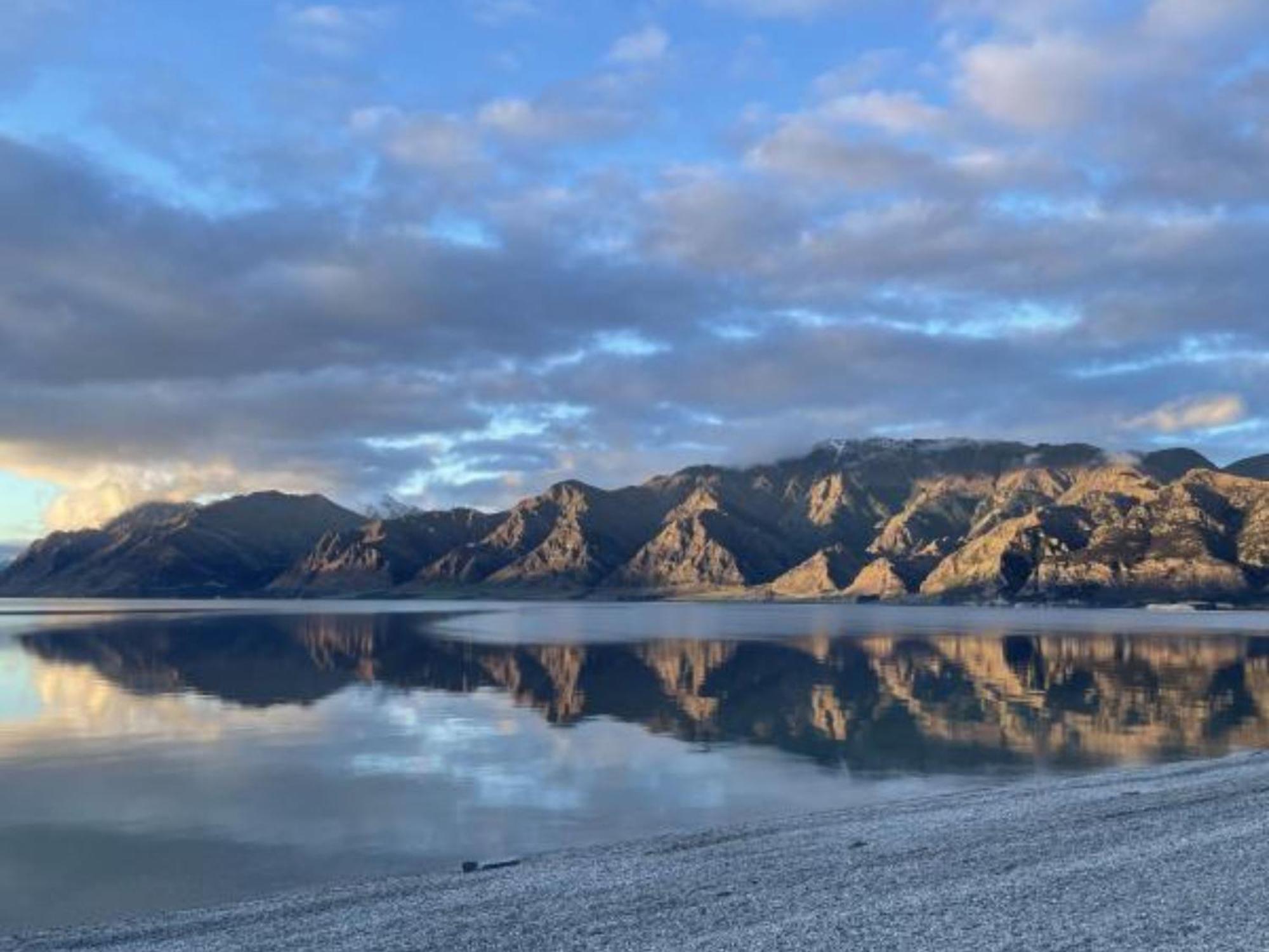 Wanaka Springs Lodge ภายนอก รูปภาพ
