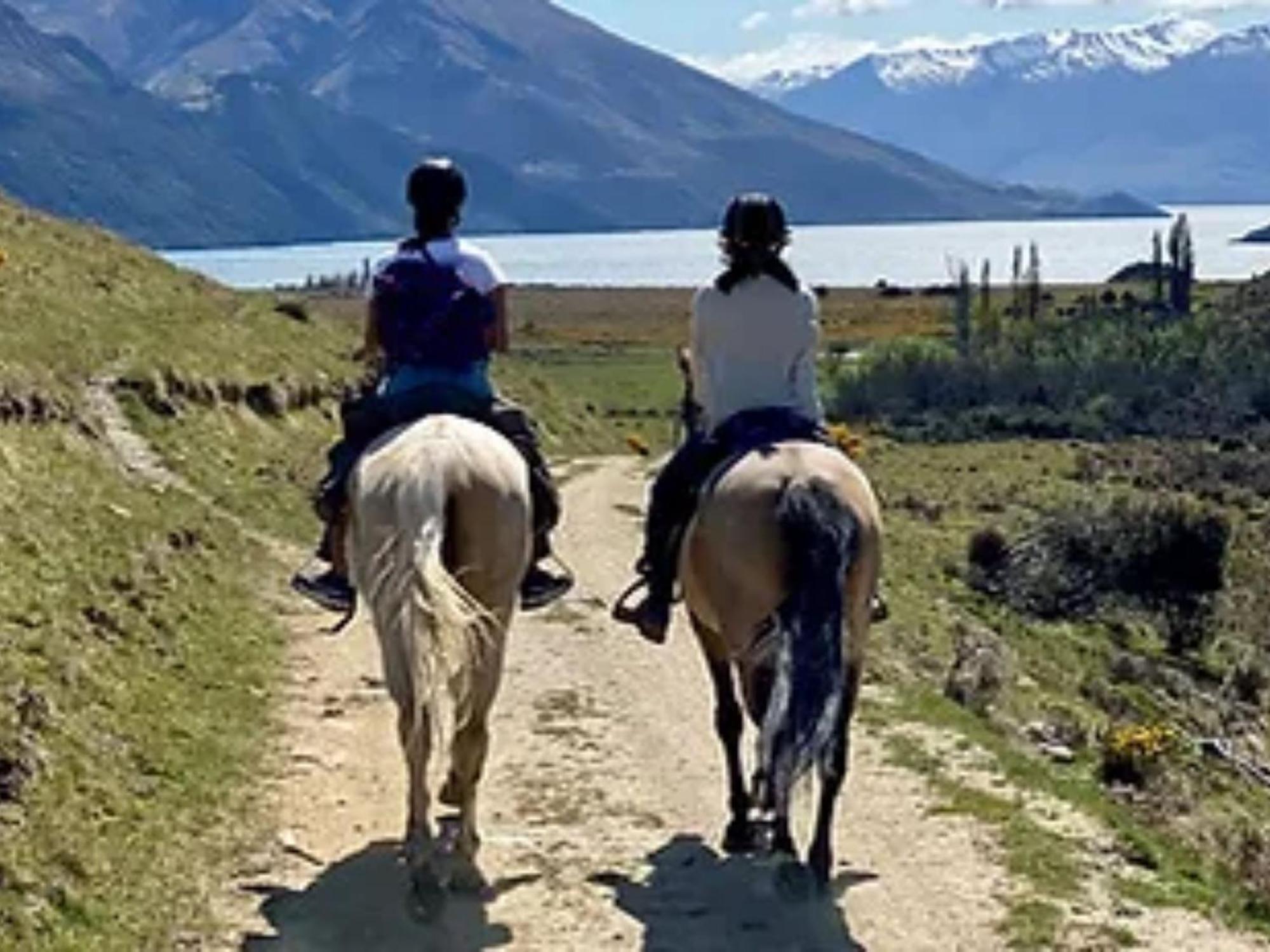 Wanaka Springs Lodge ภายนอก รูปภาพ
