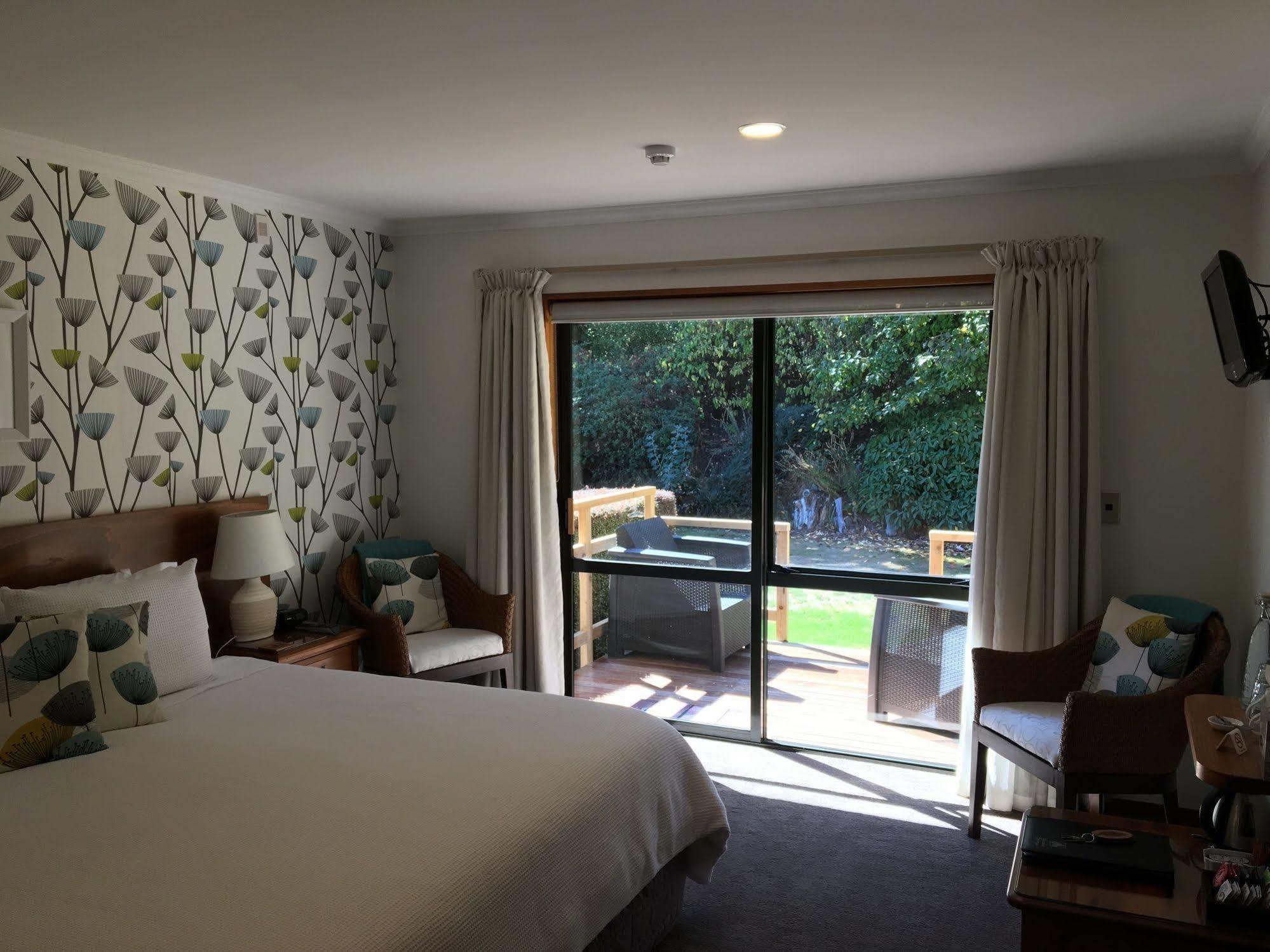 Wanaka Springs Lodge ภายนอก รูปภาพ